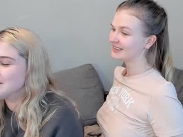 couple Big Tits Cam Girls with milskils