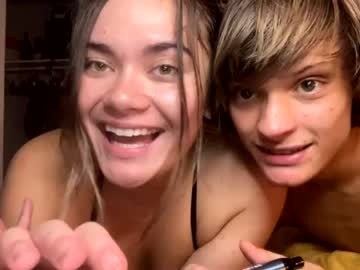 couple Big Tits Cam Girls with partystars
