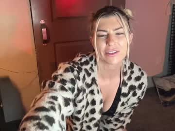 girl Big Tits Cam Girls with chloecumz4u