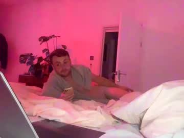 couple Big Tits Cam Girls with buttonsssss
