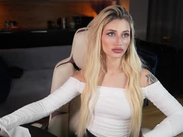 girl Big Tits Cam Girls with artgenesis