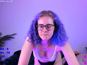 girl Big Tits Cam Girls with evelyn_ray